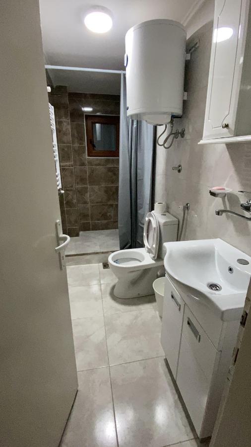 Kuca Na Dan Sa Bazenom Hedonist Place Zaklopaca  Ngoại thất bức ảnh